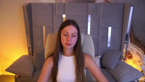 Snapshot of babylumii chatting on 07/05/26, 07:21 Lady Vi online show from 07/05/26, 07:21