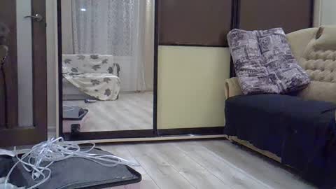 Snapshot of babymom1 chatting on 02/28/25, 11:45 babymom1 online show from 02/28/25, 11:45