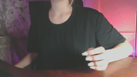 Sonya online show from 10/17/25, 04:53