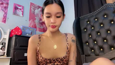 Nexie online show from 11/28/25, 12:57