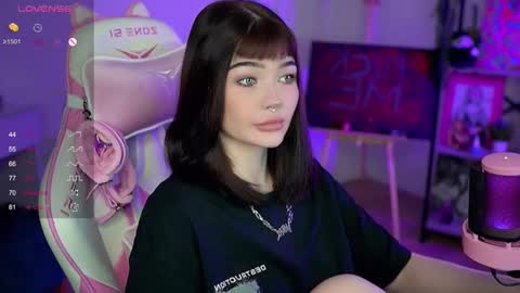 Nika online show from 12/12/24, 11:14