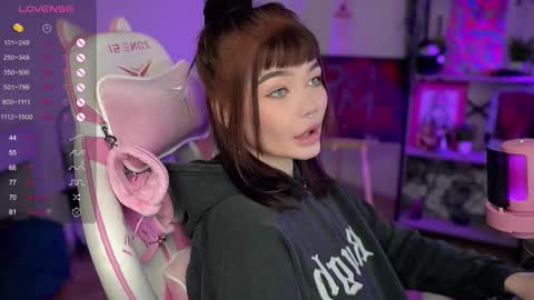 Nika online show from 12/13/24, 11:06