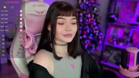 Nika online show from 12/19/24, 11:03