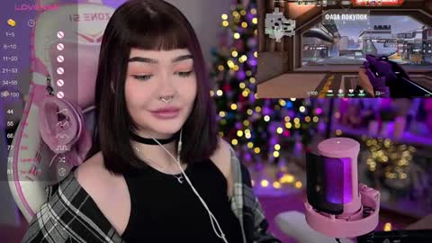 Nika online show from 12/30/24, 01:37