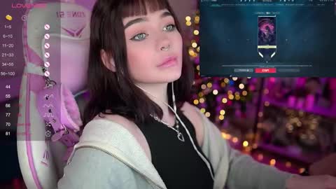 Nika online show from 01/12/25, 02:14