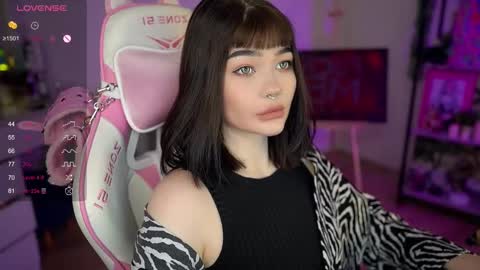 Nika online show from 01/19/25, 10:28