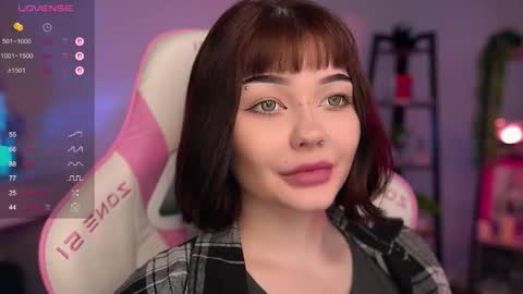 Nika online show from 09/19/25, 10:10