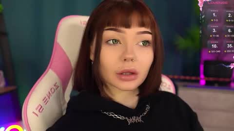 Nika online show from 09/28/25, 09:42