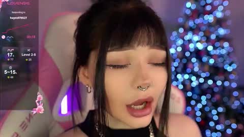 Nika online show from 12/15/25, 04:11