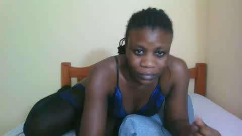 Snapshot of babyrozillah chatting on 06/24/26, 07:13 PRISCILLAH online show from 06/24/26, 07:13