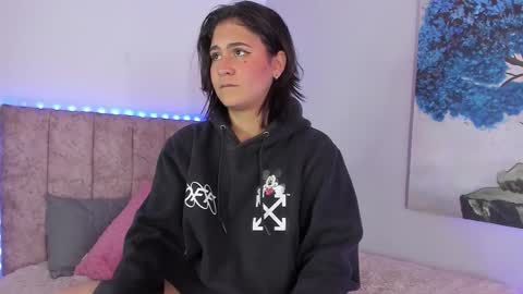 daya independent model online show from 03/23/26, 01:42