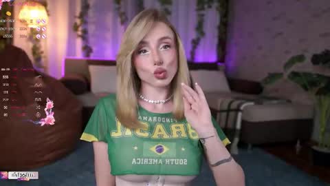 BabyyyLuna online show from 06/20/26, 07:38