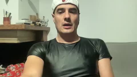 Snapshot of bach77 chatting on 01/02/25, 09:18 bach online show from 01/02/25, 09:18