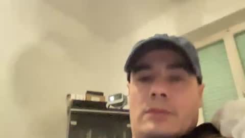 Snapshot of bach77 chatting on 02/28/25, 07:03 bach online show from 02/28/25, 07:03