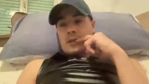 Snapshot of bach77 chatting on 03/10/25, 10:24 bach online show from 03/10/25, 10:24