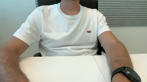 Snapshot of backtoureon chatting on 07/06/26, 02:03 backtoureon online show from 07/06/26, 02:03