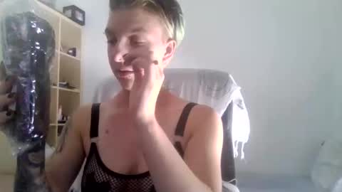 Honey online show from 09/22/25, 11:01