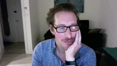 Snapshot of bad_dad43 chatting on 10/17/25, 01:31 Bad dad43 online show from 10/17/25, 01:31