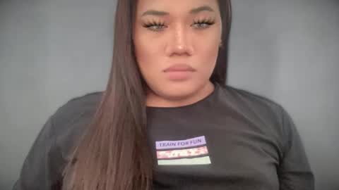 Snapshot of bad_kitty_amara chatting on 05/20/26, 01:01 AMARA - FOLLOW ME AND THUMBS UP online show from 05/20/26, 01:01