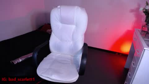 Scarlett online show from 12/15/25, 12:26