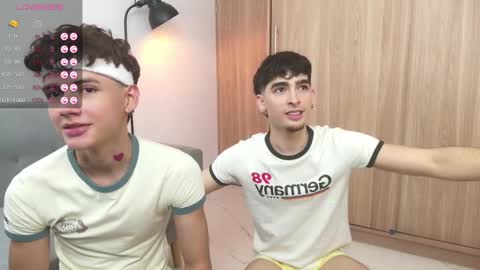 Snapshot of badboy_one chatting on 02/02/25, 02:02 jhojan online show from 02/02/25, 02:02