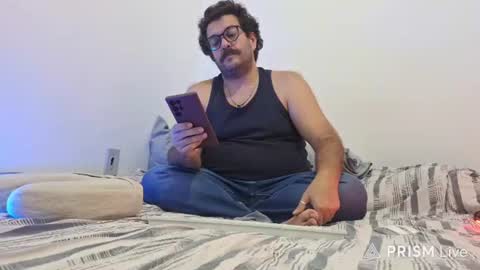 Snapshot of baddaddybrasil chatting on 07/04/26, 11:44 Baddaddybrazil online show from 07/04/26, 11:44