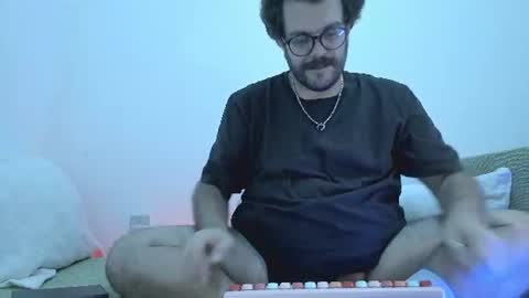 Snapshot of baddaddybrasil chatting on 07/14/26, 02:23 Baddaddybrazil online show from 07/14/26, 02:23