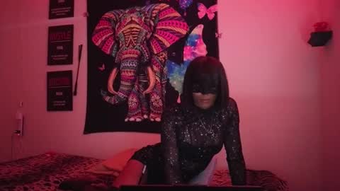 Snapshot of baddie_bambam chatting on 12/01/25, 02:22 baddie_bambam online show from 12/01/25, 02:22