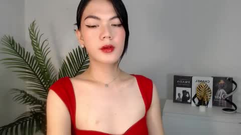 Snapshot of baddie_bunnyx chatting on 01/29/25, 04:52 Hello  im your lovely Cheska online show from 01/29/25, 04:52