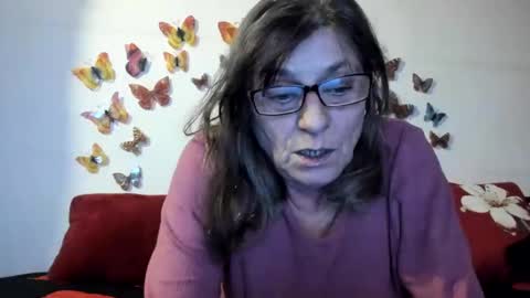 Snapshot of badgg chatting on 02/28/25, 04:42 Gina online show from 02/28/25, 04:42