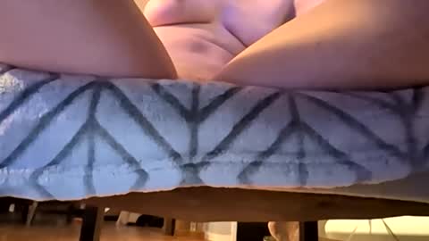 Snapshot of badgirlsclub1029 chatting on 11/27/25, 05:42 badgirlsclub1029 online show from 11/27/25, 05:42