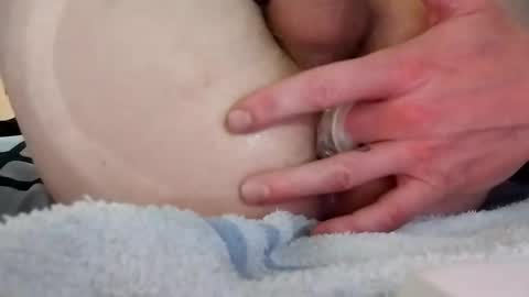 Snapshot of badmandirty3 chatting on 10/26/25, 01:22 badmandirty3 online show from 10/26/25, 01:22