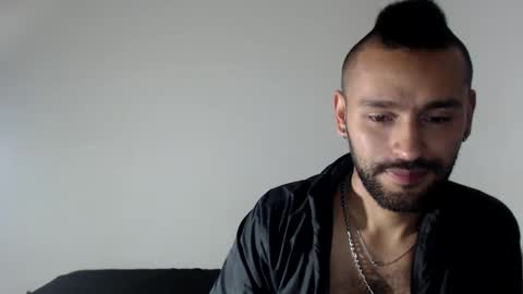 Snapshot of badsanx chatting on 02/28/25, 04:21 badsanx online show from 02/28/25, 04:21