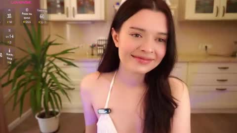 Snapshot of bae_miamor chatting on 06/29/26, 03:45 Hello my name is Ariella online show from 06/29/26, 03:45