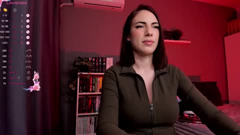 Snapshot of baeblossom chatting on 11/10/25, 04:17 Blossom online show from 11/10/25, 04:17