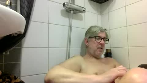 Snapshot of baggelina75 chatting on 03/16/26, 07:51 baggelina75 online show from 03/16/26, 07:51