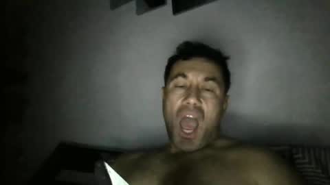 Snapshot of bagio18 chatting on 11/28/25, 09:06 Bagio online show from 11/28/25, 09:06