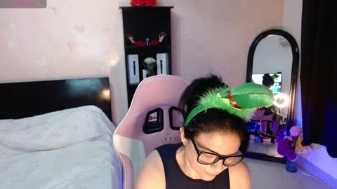 Snapshot of bailarina_atrevida chatting on 12/07/24, 11:34 sandra online show from 12/07/24, 11:34