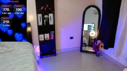Snapshot of bailarina_atrevida chatting on 12/11/24, 11:54 sandra online show from 12/11/24, 11:54