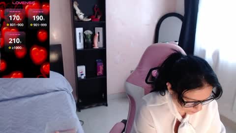 Snapshot of bailarina_atrevida chatting on 01/03/25, 12:08 sandra online show from 01/03/25, 12:08