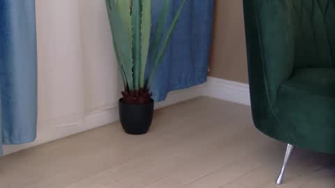 bailey_rush online show from 12/19/25, 04:14