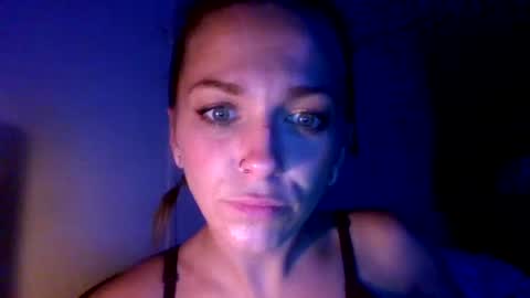 bakedroll333 online show from 08/01/26, 04:45