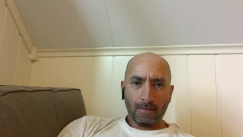 Snapshot of bakkis chatting on 03/05/25, 07:05 bakkis online show from 03/05/25, 07:05