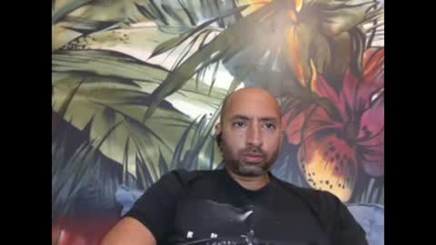 Snapshot of bakkis chatting on 10/12/25, 04:06 bakkis online show from 10/12/25, 04:06