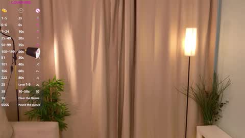 Snapshot of balabauss chatting on 11/18/25, 07:13 balabauss online show from 11/18/25, 07:13