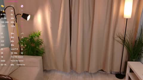 Snapshot of balabauss chatting on 12/14/25, 07:14 balabauss online show from 12/14/25, 07:14