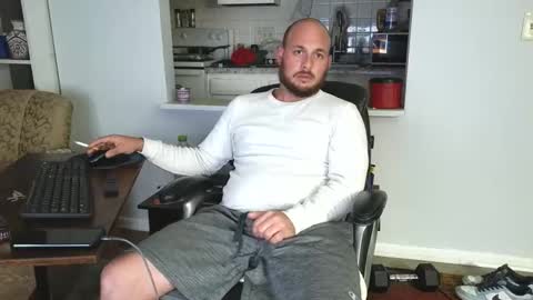 Snapshot of baldafterdark chatting on 10/10/25, 01:15 Anthony online show from 10/10/25, 01:15