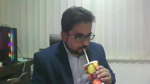 Snapshot of ballbustingslave1987nolimits chatting on 12/12/24, 11:07 Ballbusting Slave online show from 12/12/24, 11:07