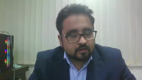 Snapshot of ballbustingslave1987nolimits chatting on 12/17/24, 05:29 Ballbusting Slave online show from 12/17/24, 05:29