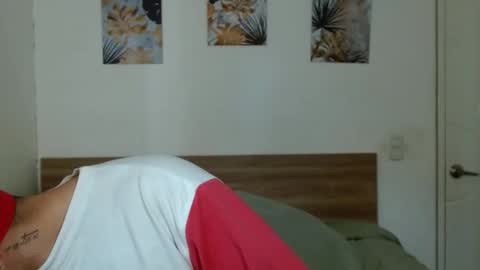 Snapshot of baltazardupont chatting on 12/26/24, 03:31 Andres - online show from 12/26/24, 03:31